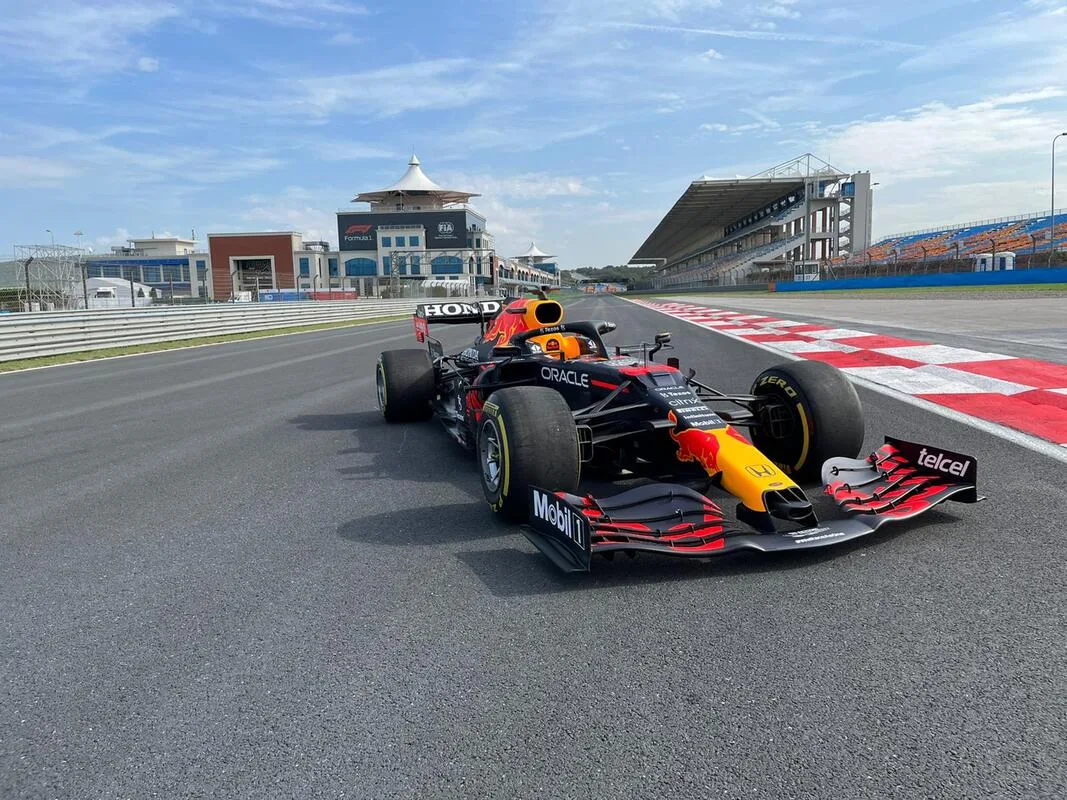 Honda Redbull filming inside Istanbul Park